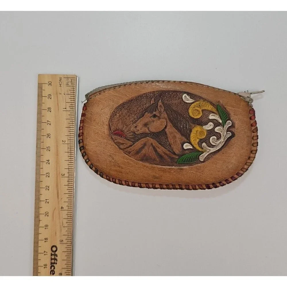 VINTAGE Guadalahara Hand Tooled Embossed Souvenir Leather Wallet Coin zipper